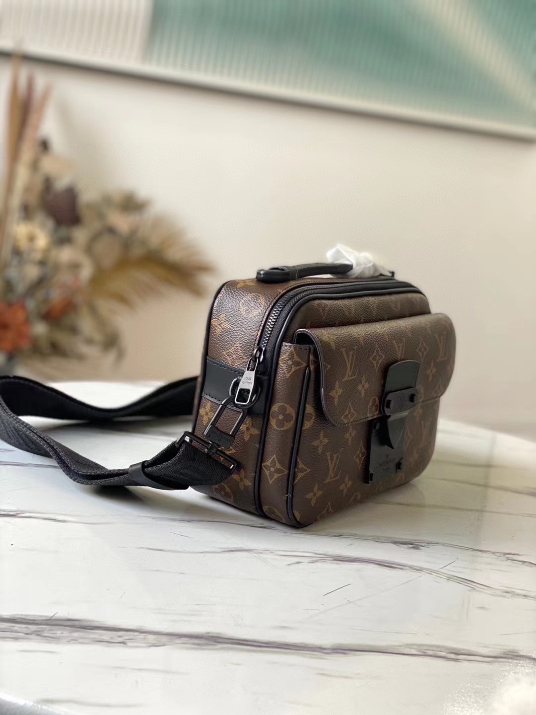 l**is V*t*n s lock bag-m45806-22*18*8cm