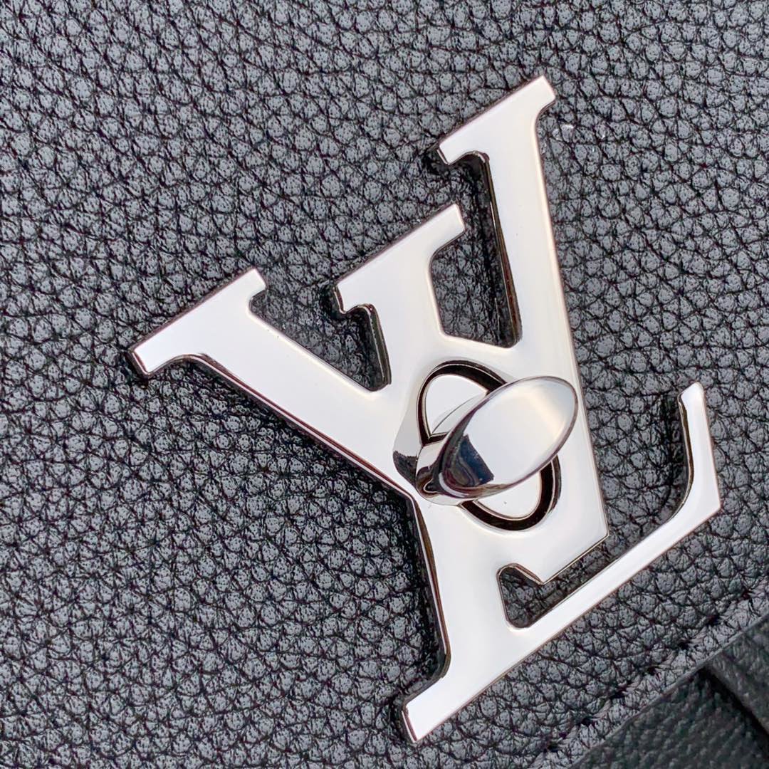 l**is V*t*n backpack m54573-16*19.4*10cm