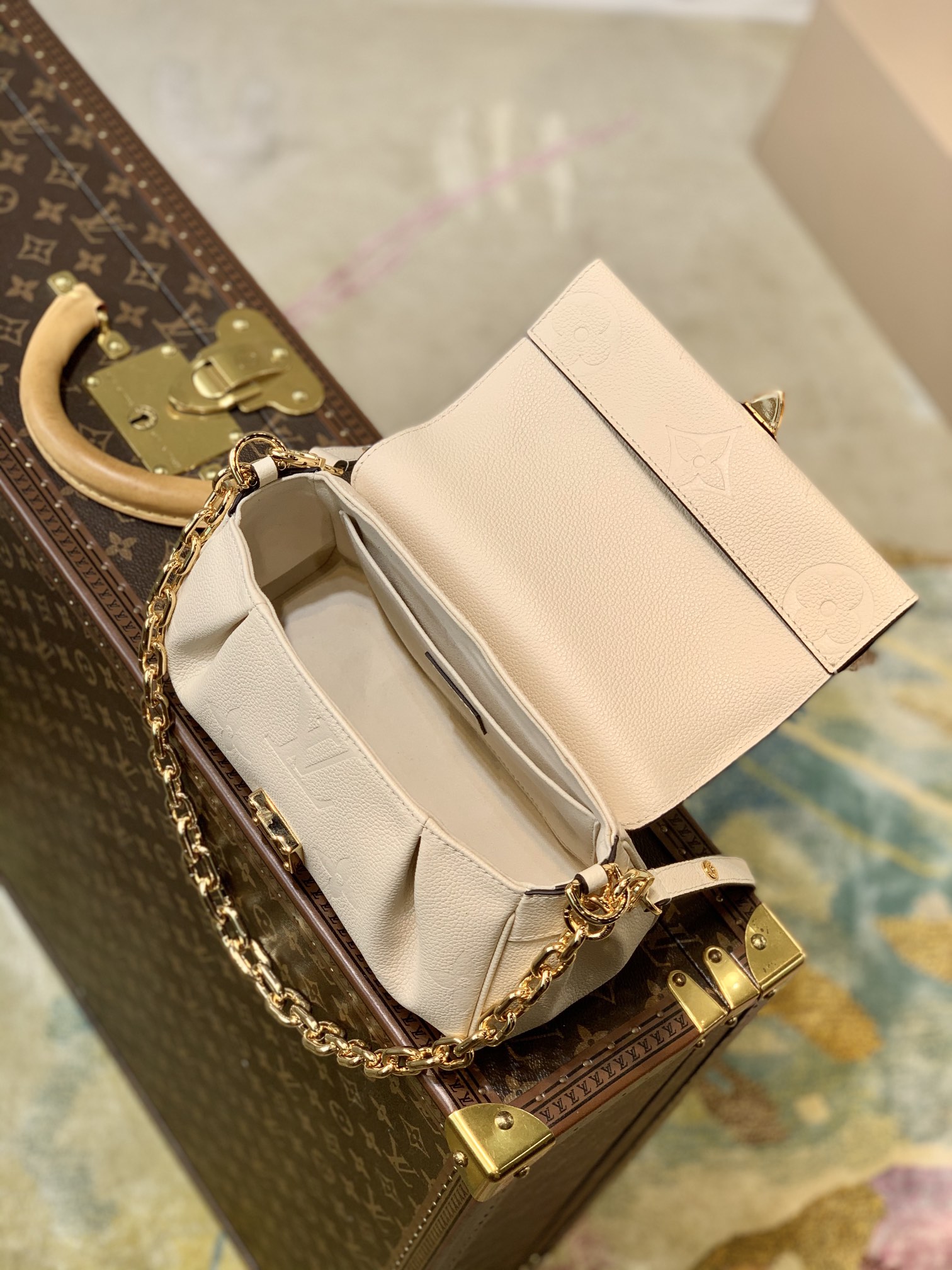 l**is V*t*n favorite m45819-24 x 14 x 9cm