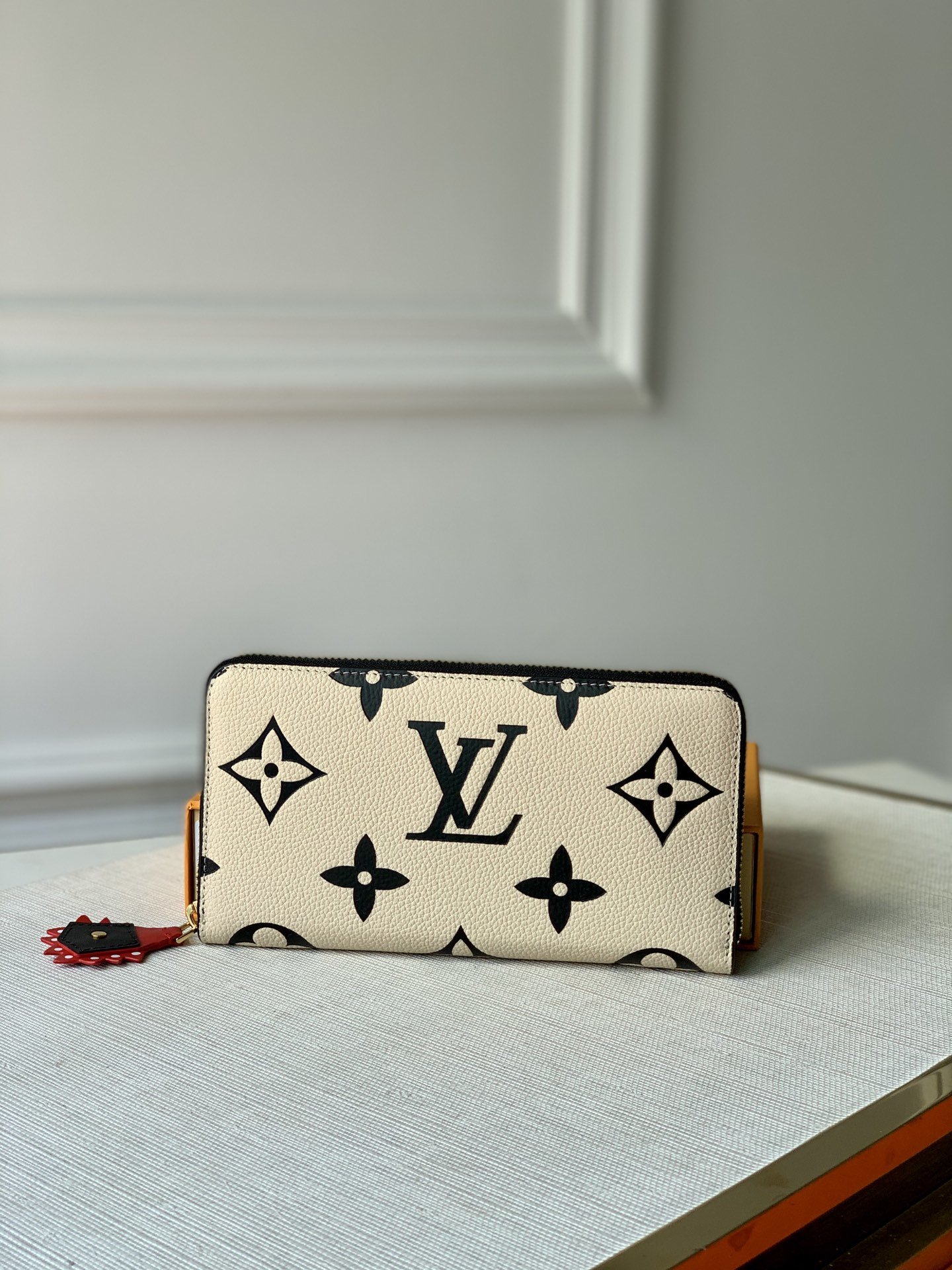 l**is V*t*n zippy wallet m69520-19*10cm