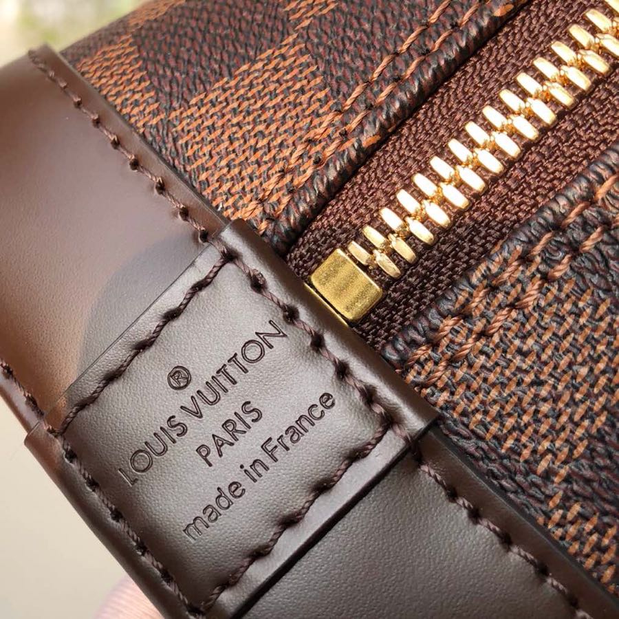 l**is V*t*n neo alma pm-32×24×15cm