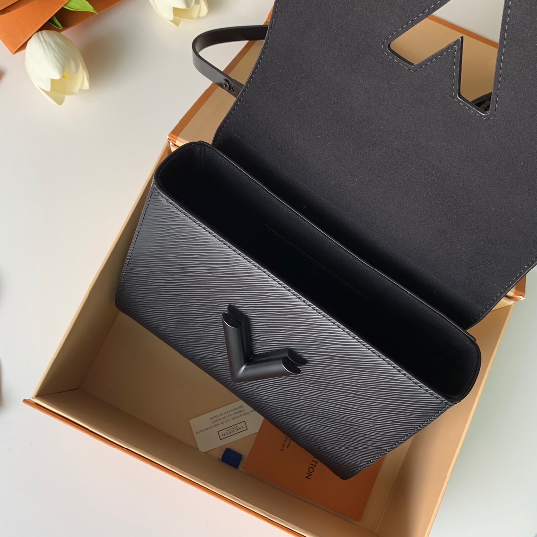 l**is V*t*n twist mm-23*18*8cm