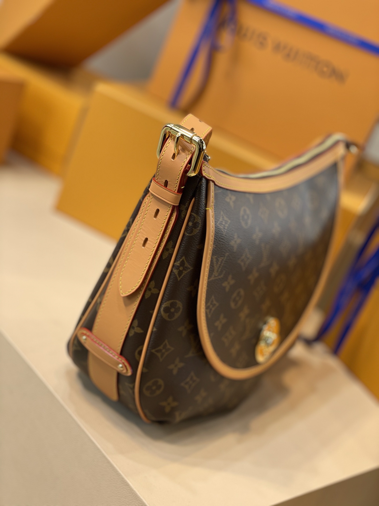 l**is V*t*ntulum bag- m40075-34x28x14cm