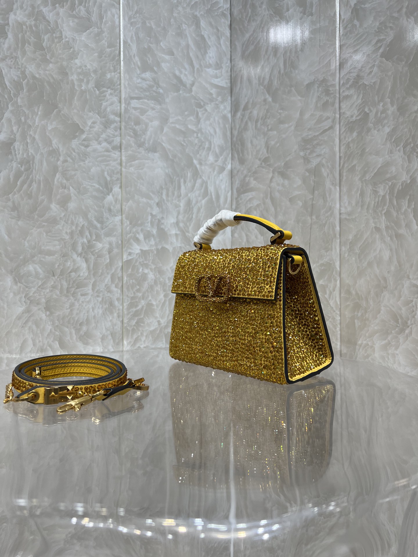 Valentino Vlogo Signature Chain Bag-19*13*9CM