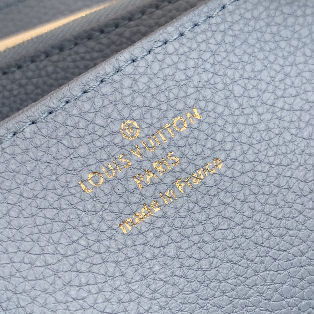 l**is V*t*n zippy wallet m69994-19*10*2cm