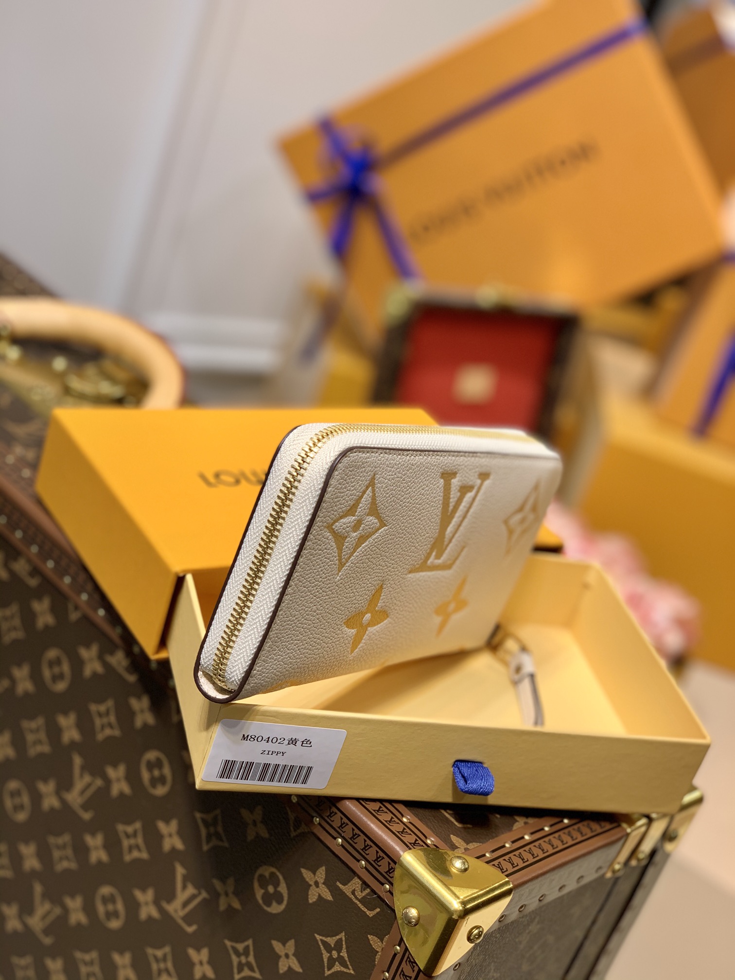 l**is V*t*n zippy wallet m69994-19*10*2cm