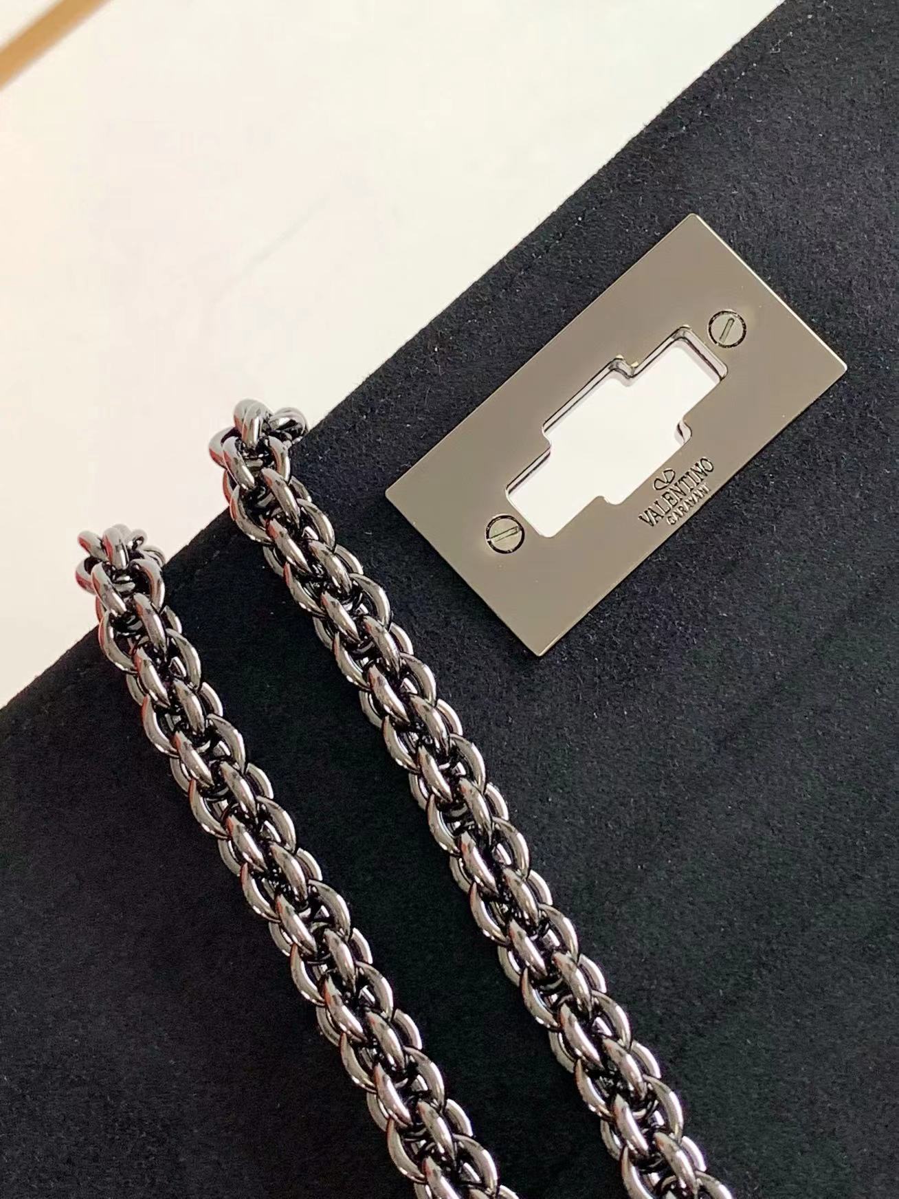 Valentino Roman Stud The Soulder BAG In Nappa With Chain-26x16x8CM