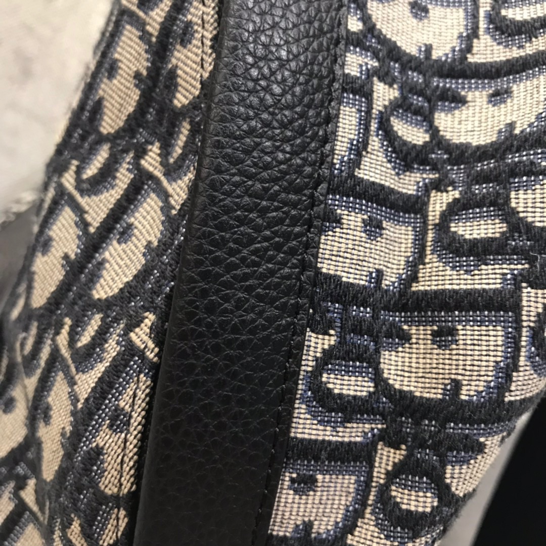 D*or oblique backpack-42x33x15cm