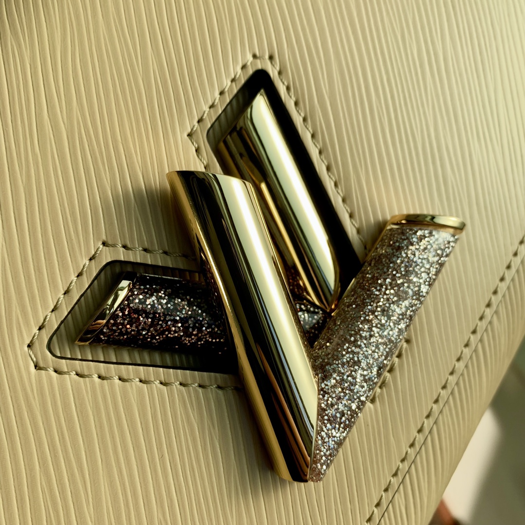 l**is V*t*n twist mm-23*18*8cm