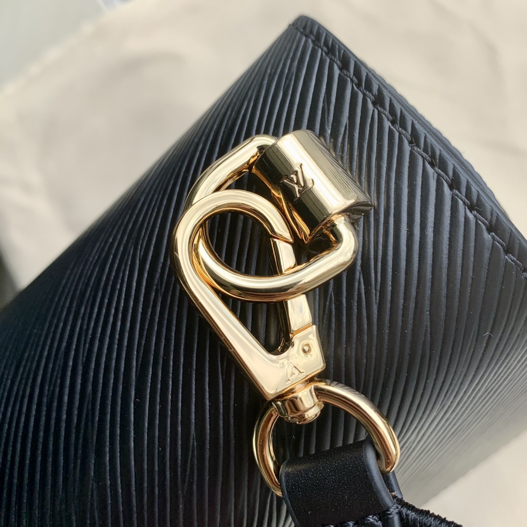 l**is V*t*n twist mm-23*18*8cm