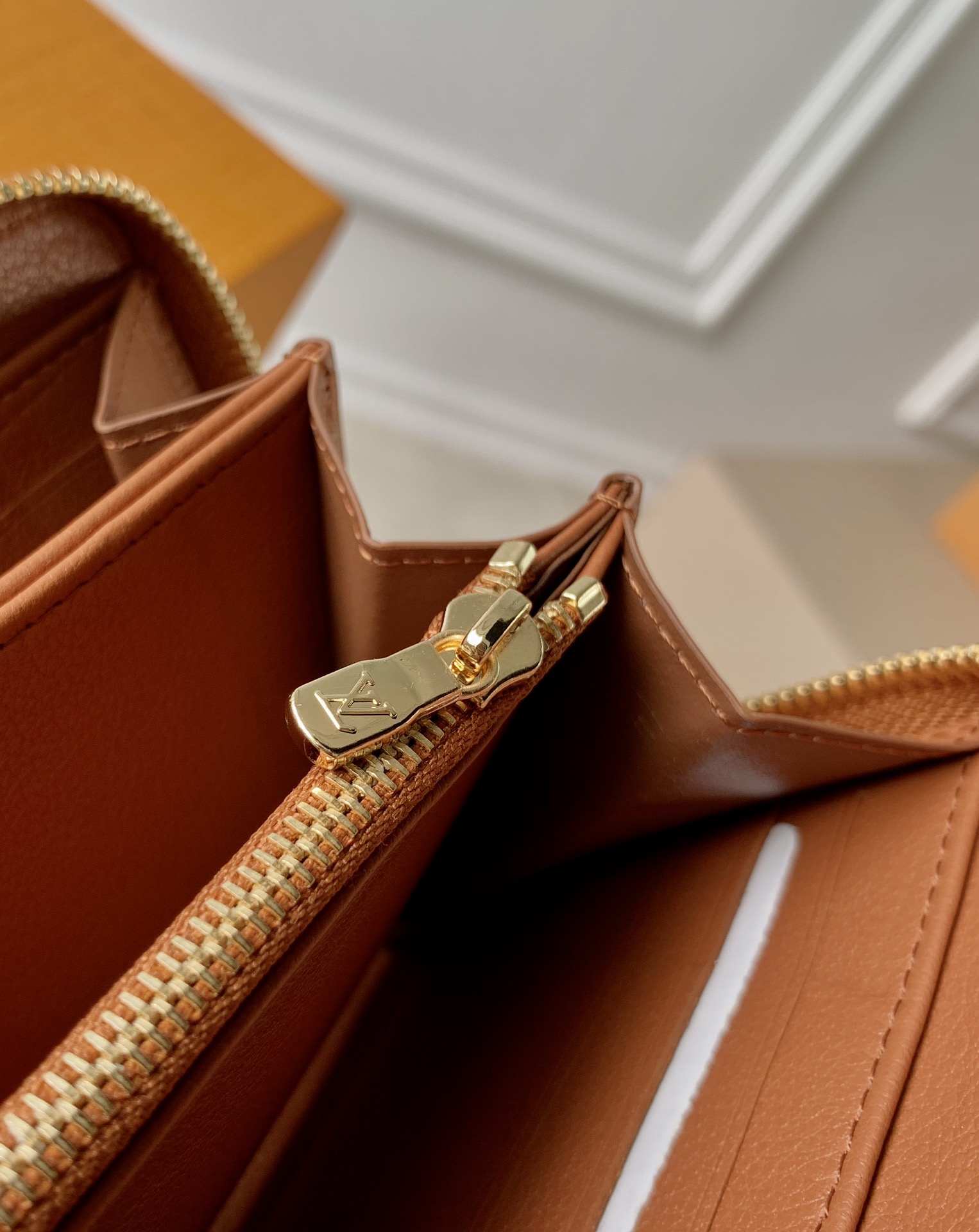 l**is V*t*n monogram vernis zippy wallet m81141-19.5x10.5x2.5cm