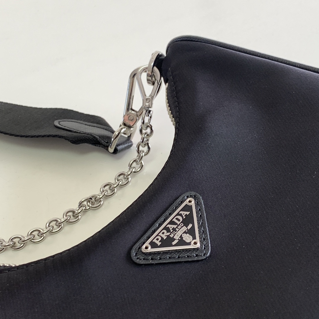 Pra*a 1bh204 nylon hobo bag-22*12*5cm