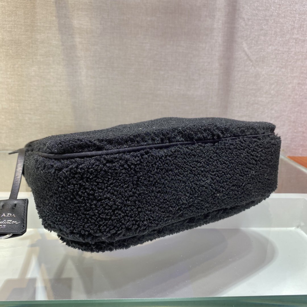 Pra*a nylon ne515 hobo bag-23*14*5cm