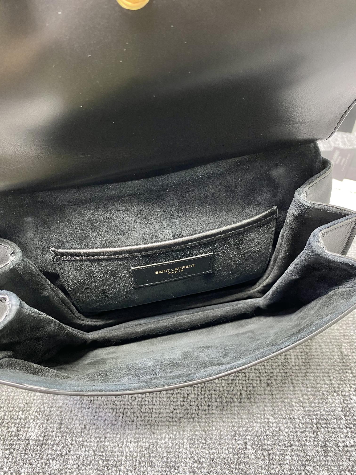 Valentino Charlie Handbags-23x17x4CM