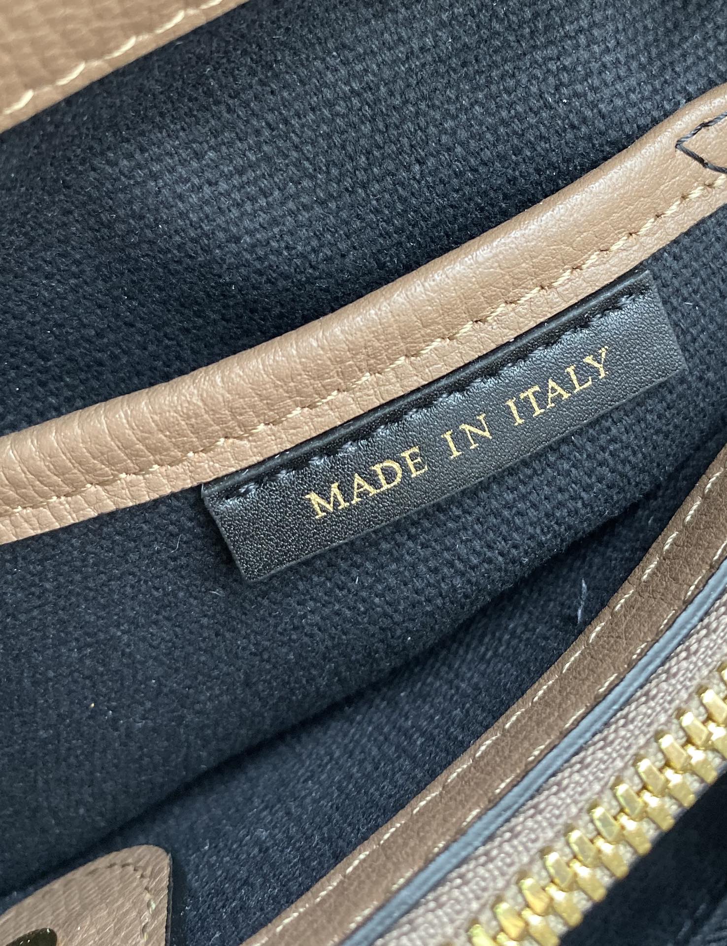 B**rry the banner-34*16*25cm