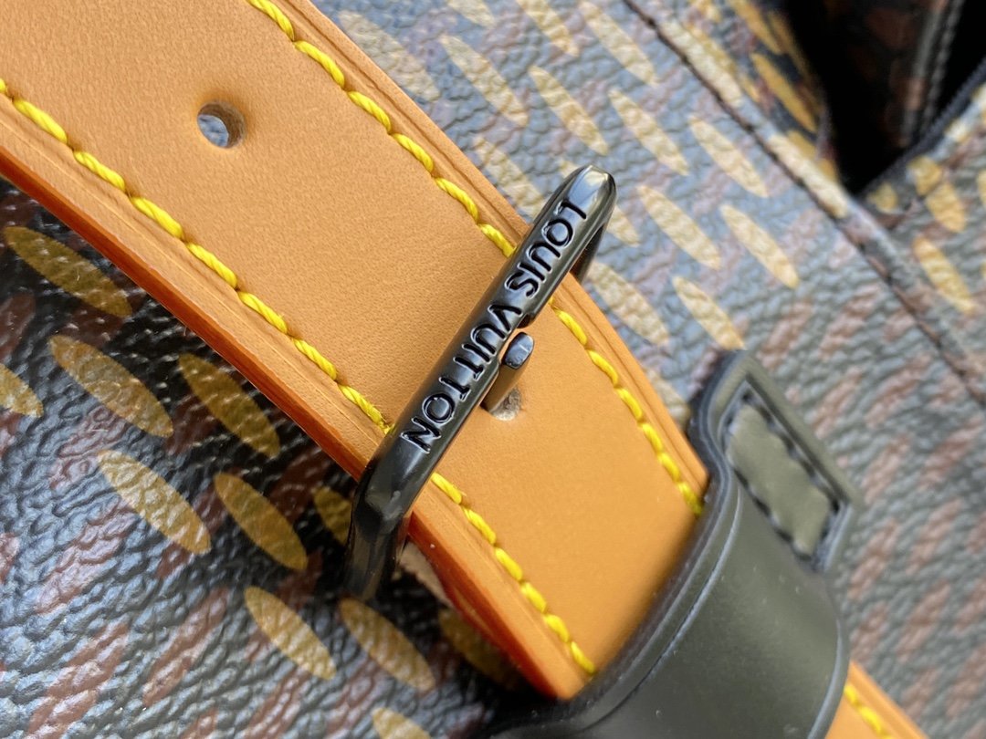 l**is V*t*n christopher backpack-41*48*13cm