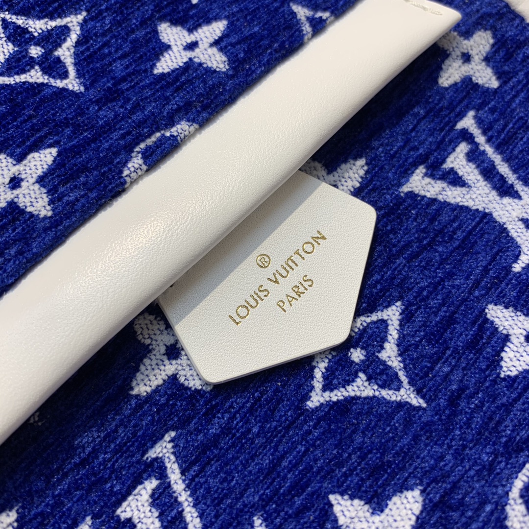 l**is V*t*n match palm springs backpack-17*22*10cm