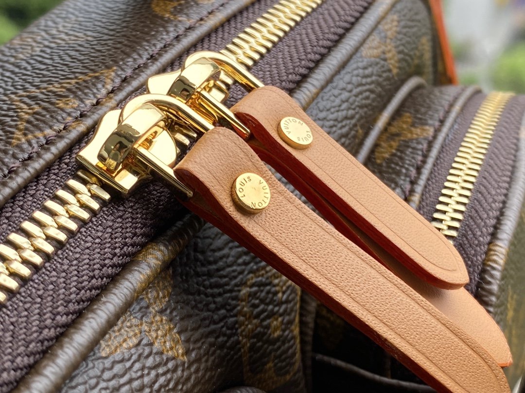 l**is V*t*n geronimos handbags-23*15*4cm