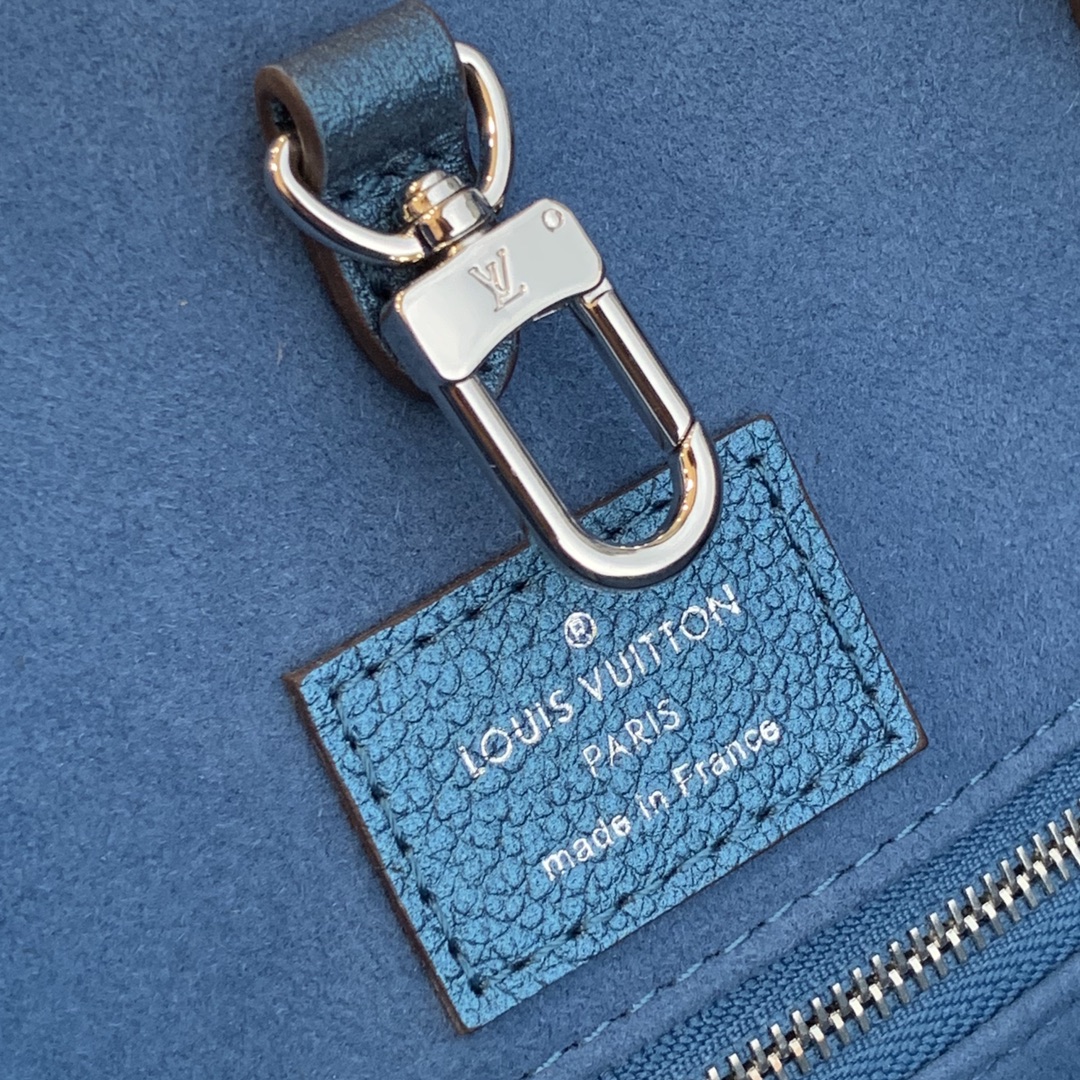 l**is V*t*n onthego handbag-35*27*14cm