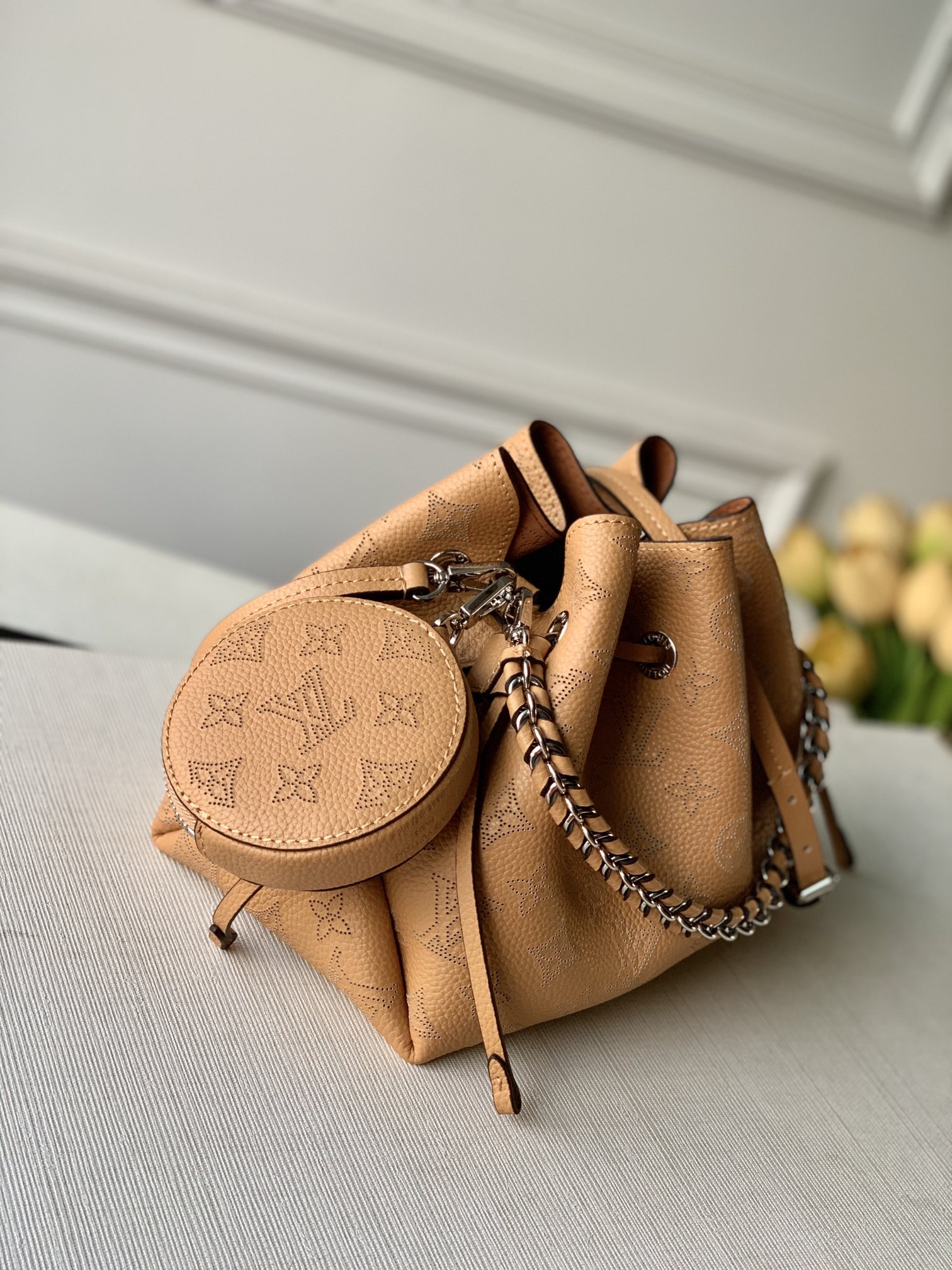 l**is V*t*n bella tote bag-19 x 22 x 14cm