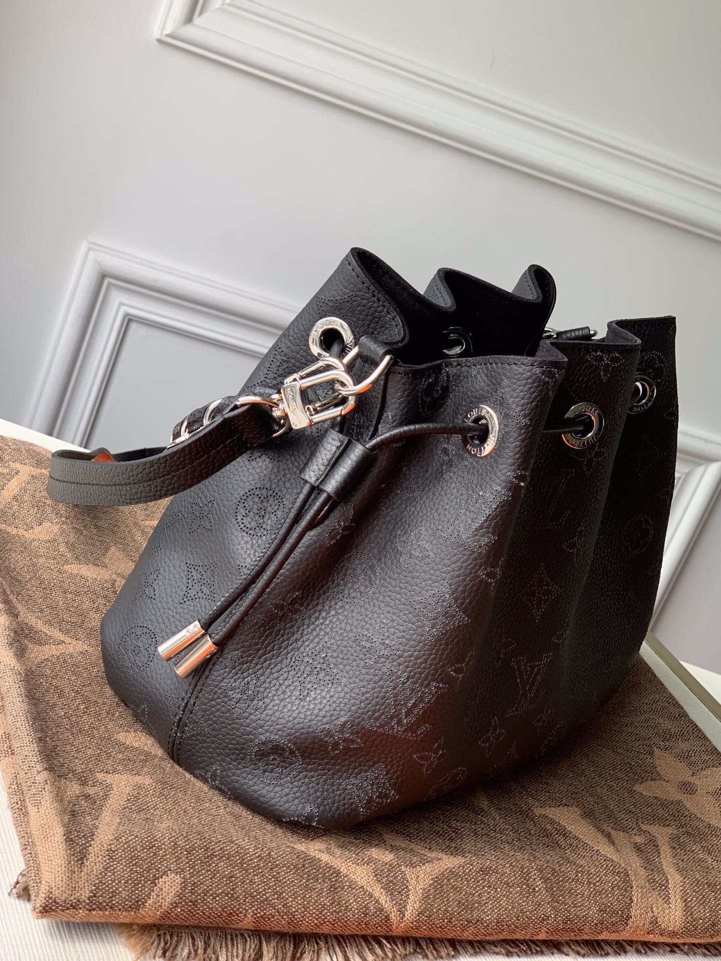 l**is V*t*n muria tote bag-25*25*20cm