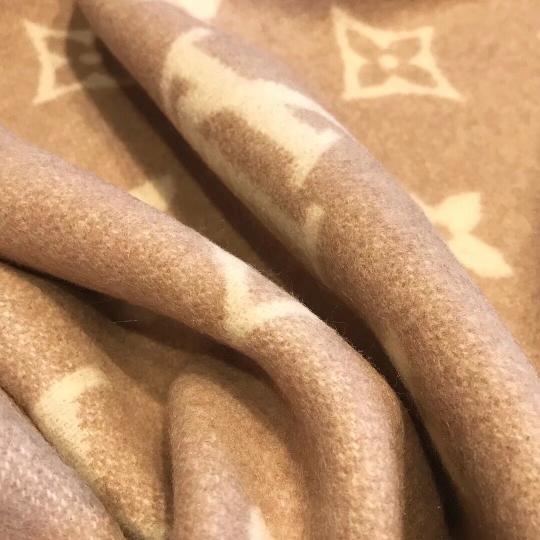 l**is V*t*n blankets-150*200cm