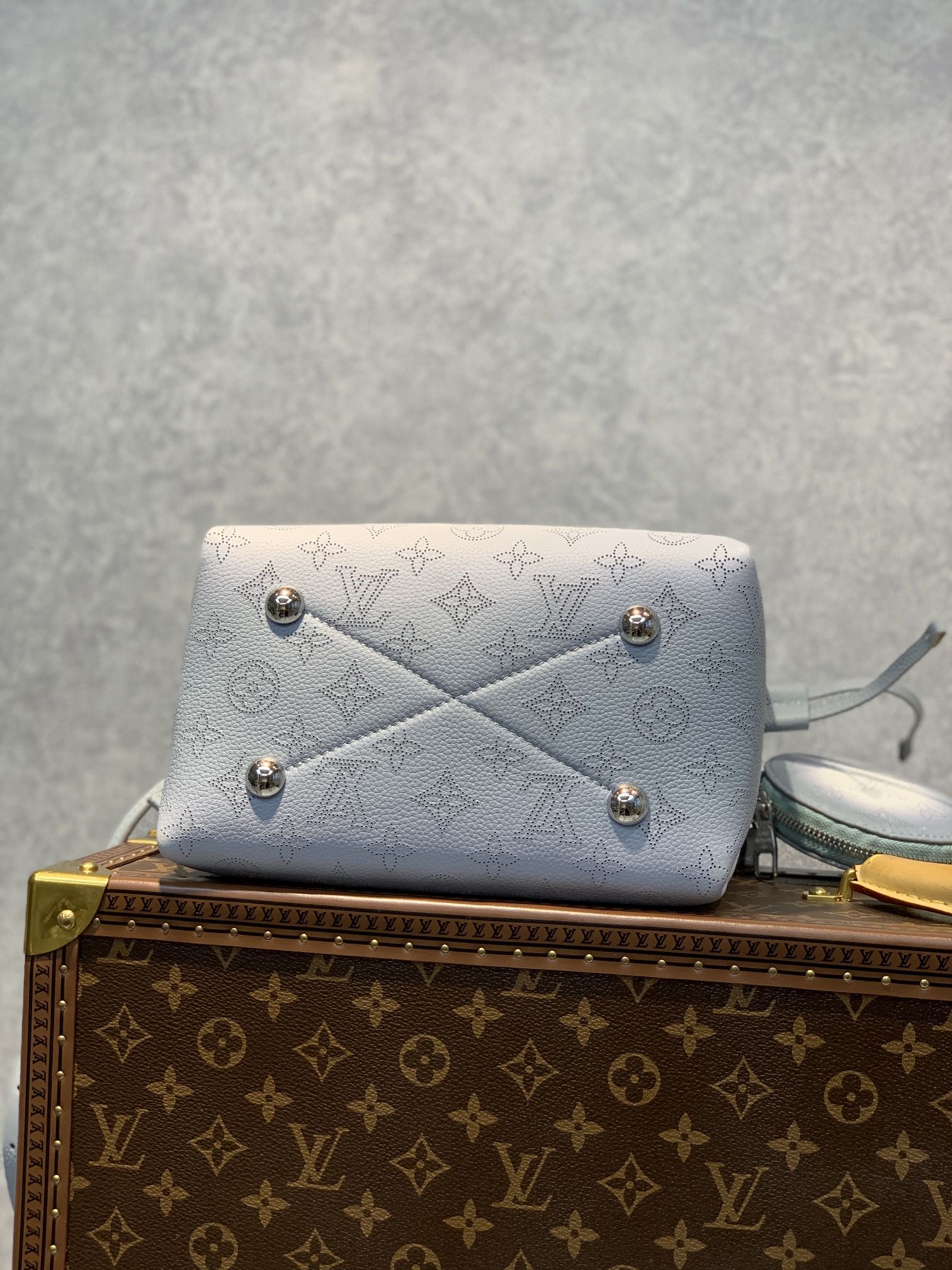 l**is V*t*n bella tote bag-19 x 22 x 14cm