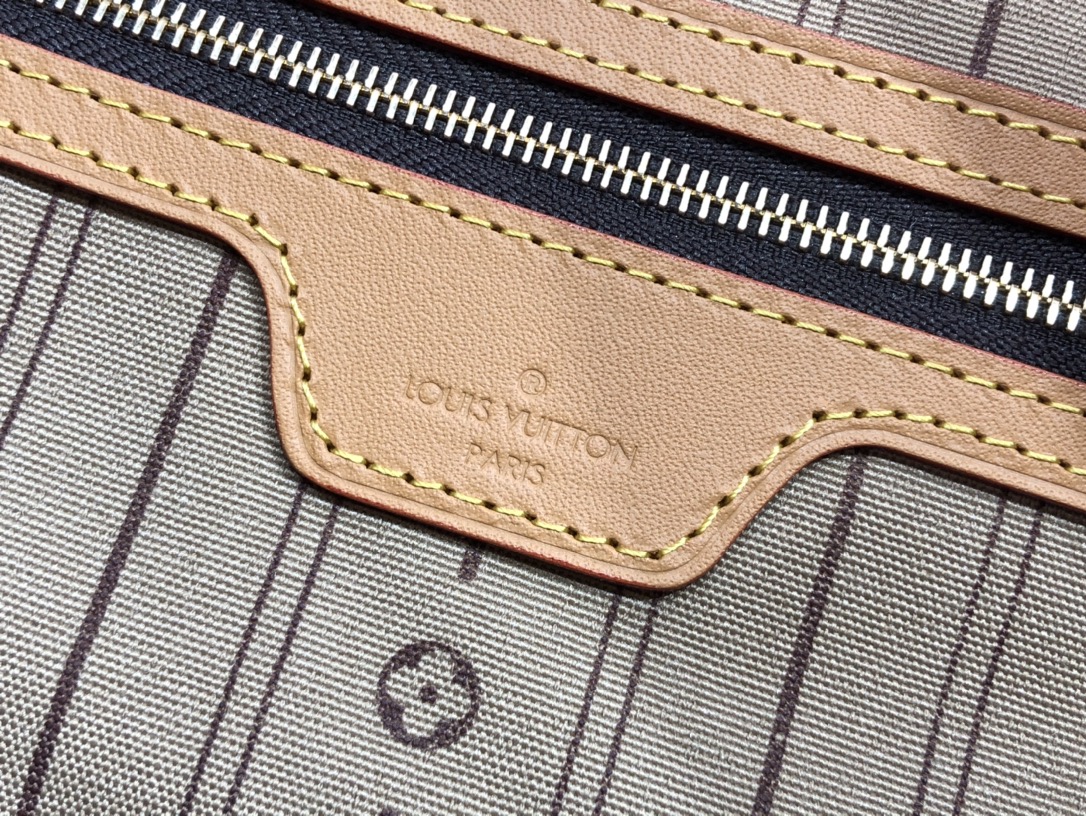 l**is V*t*n delightfu handbags -52*30*20cm