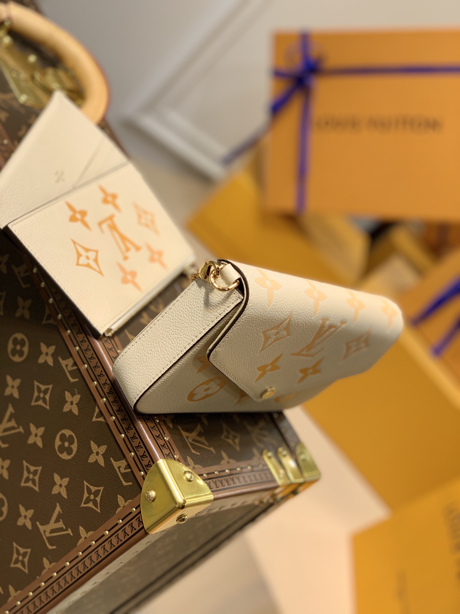 l**is V*t*n pochette félicie wallet -21*12*3cm