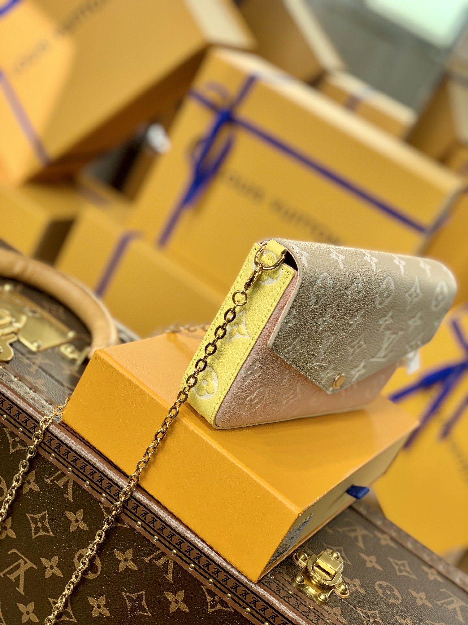 l**is V*t*n spring in the city pochette félicie wallet -21*12*3cm