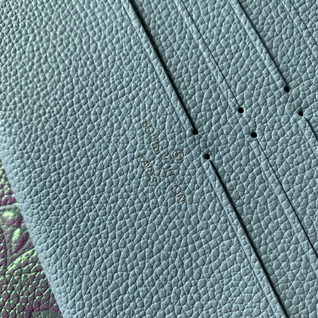 l**is V*t*n pochette félicie wallet -21*12*3cm