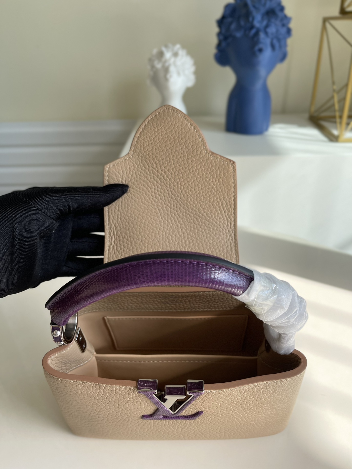 l**is V*t*n mini capucines handlebag-21*14*8cm