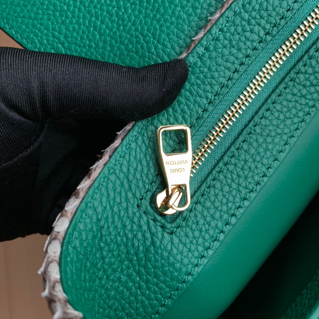 l**is V*t*n capucines bb-27*18*9cm