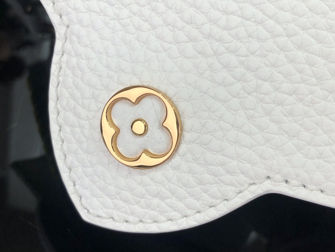 l**is V*t*n capucines bag-27*18*9cm