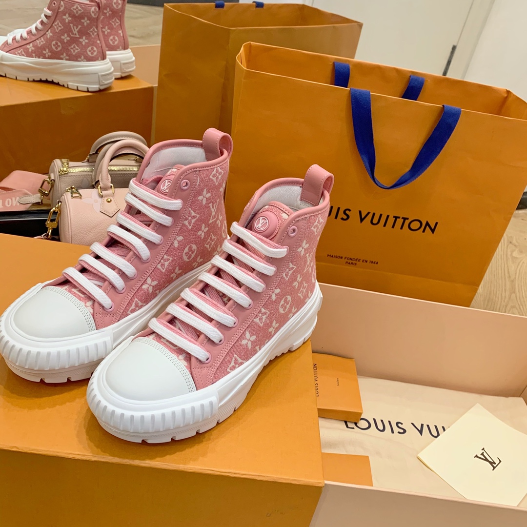 l**is V*t*n sneakers(eu35-eu41)