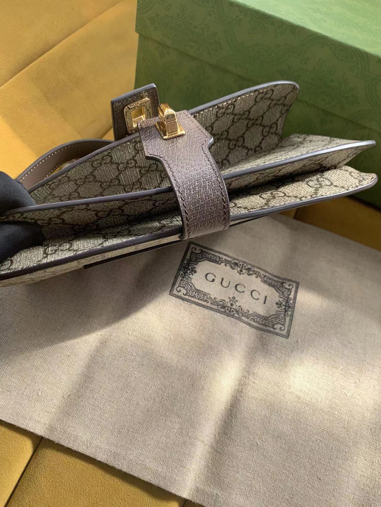 G*u*i belt bag-24/4/5cm