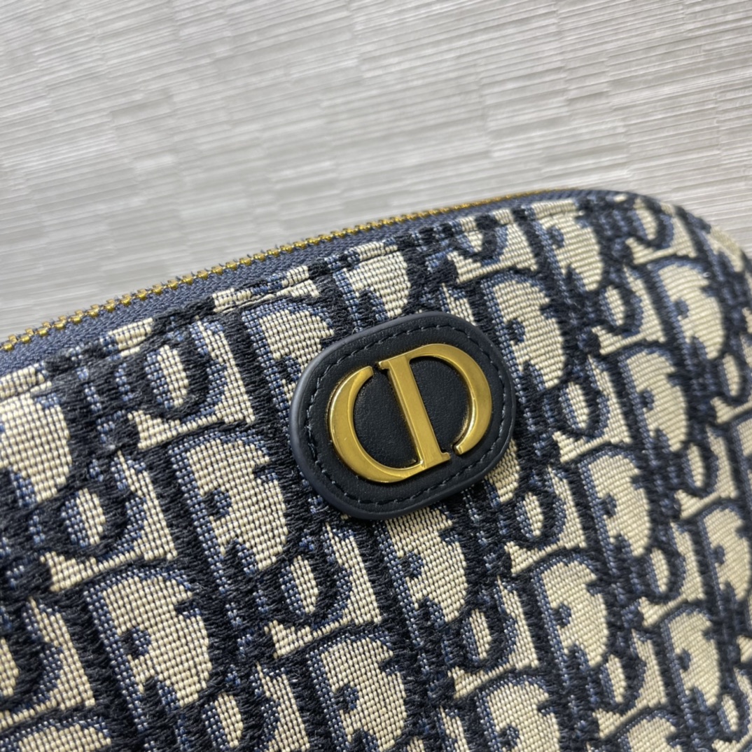 D*or 30 montaigne-5.5 x 24 x 7 cm