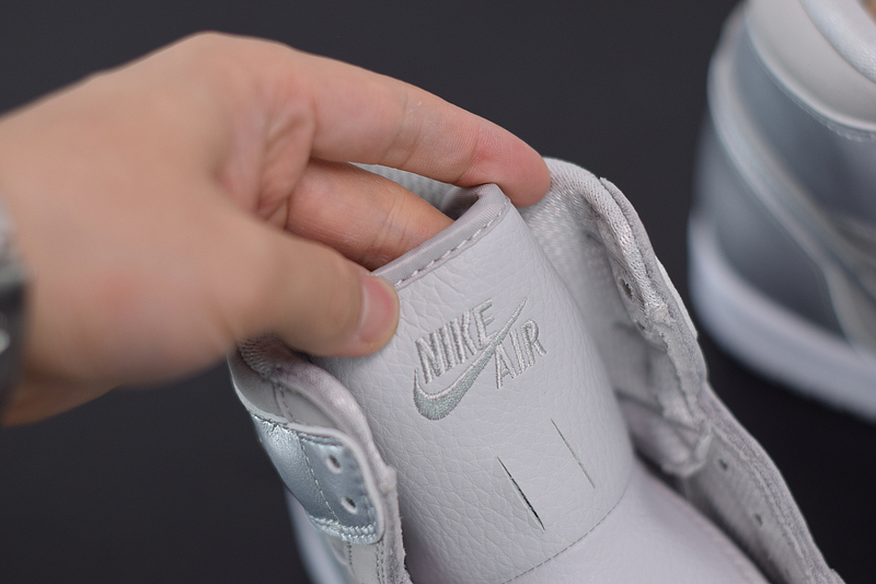 JORDAN 1 RETRO HIGH CO JAPAN NEUTRAL GREY (2020) DC1788-029