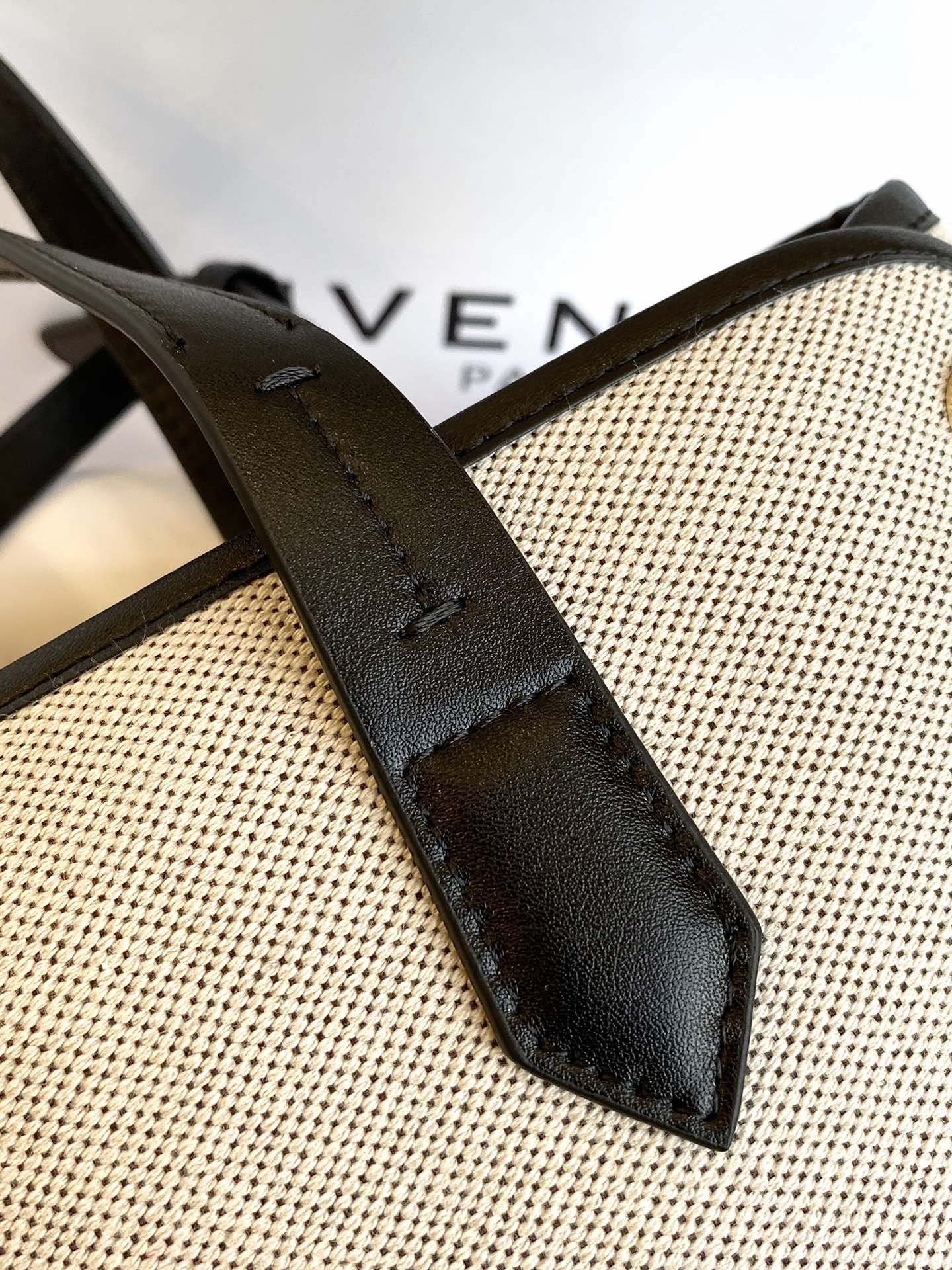 Givenchy Bond Tote-21*32*14CM