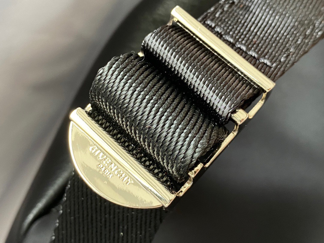 Givenchy Backpack-28x40x15CM