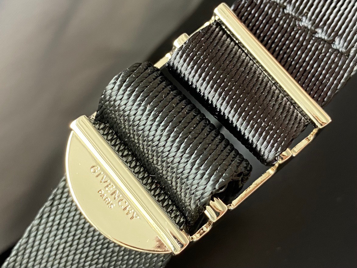 Givenchy Backpack-28x40x15CM