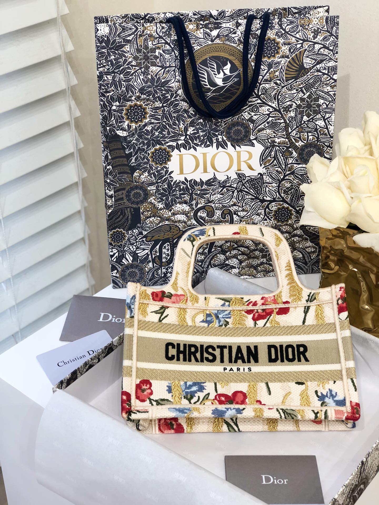 D*or mini book tote-23*17*7cm