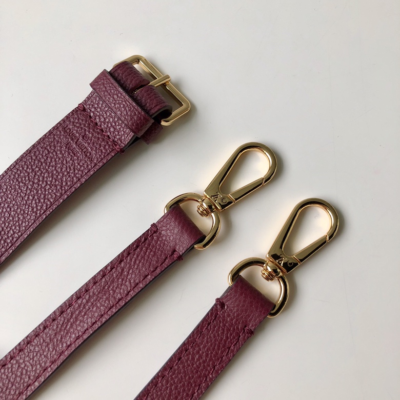 l**is V*t*n montaigne bb-29*20*13cm