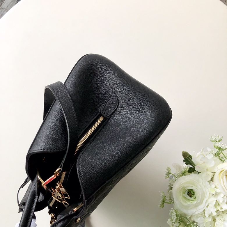 l**is V*t*n montaigne bb-29*20*13cm