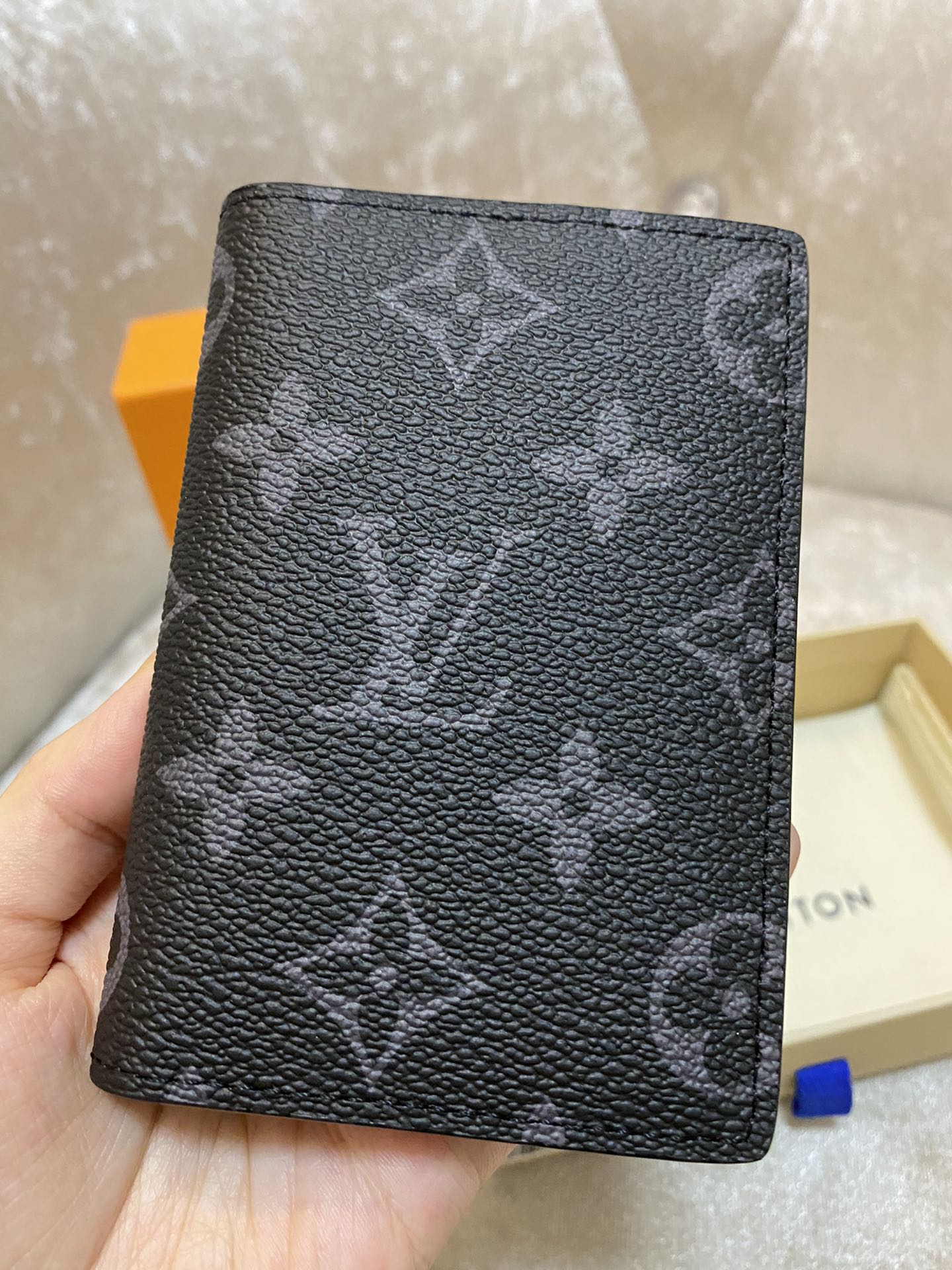 l**is V*t*n pocket organizer wallet-11x7cm