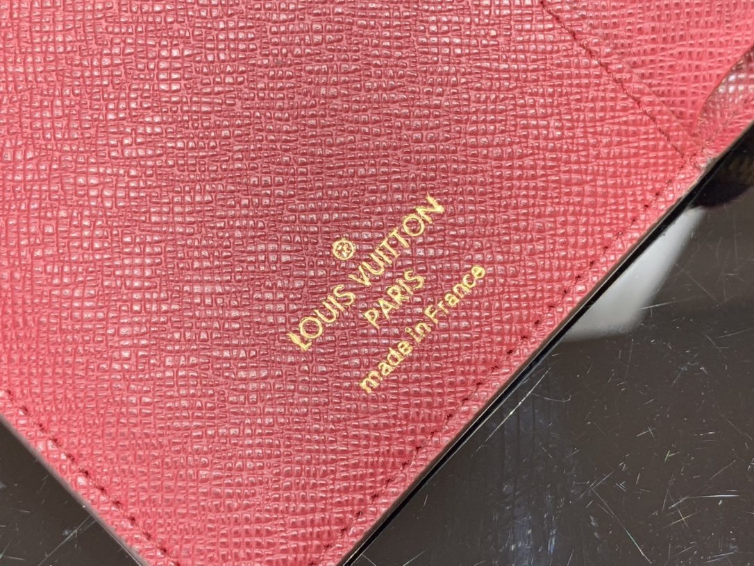 l**is V*t*n juliette wallet-14*11*3cm