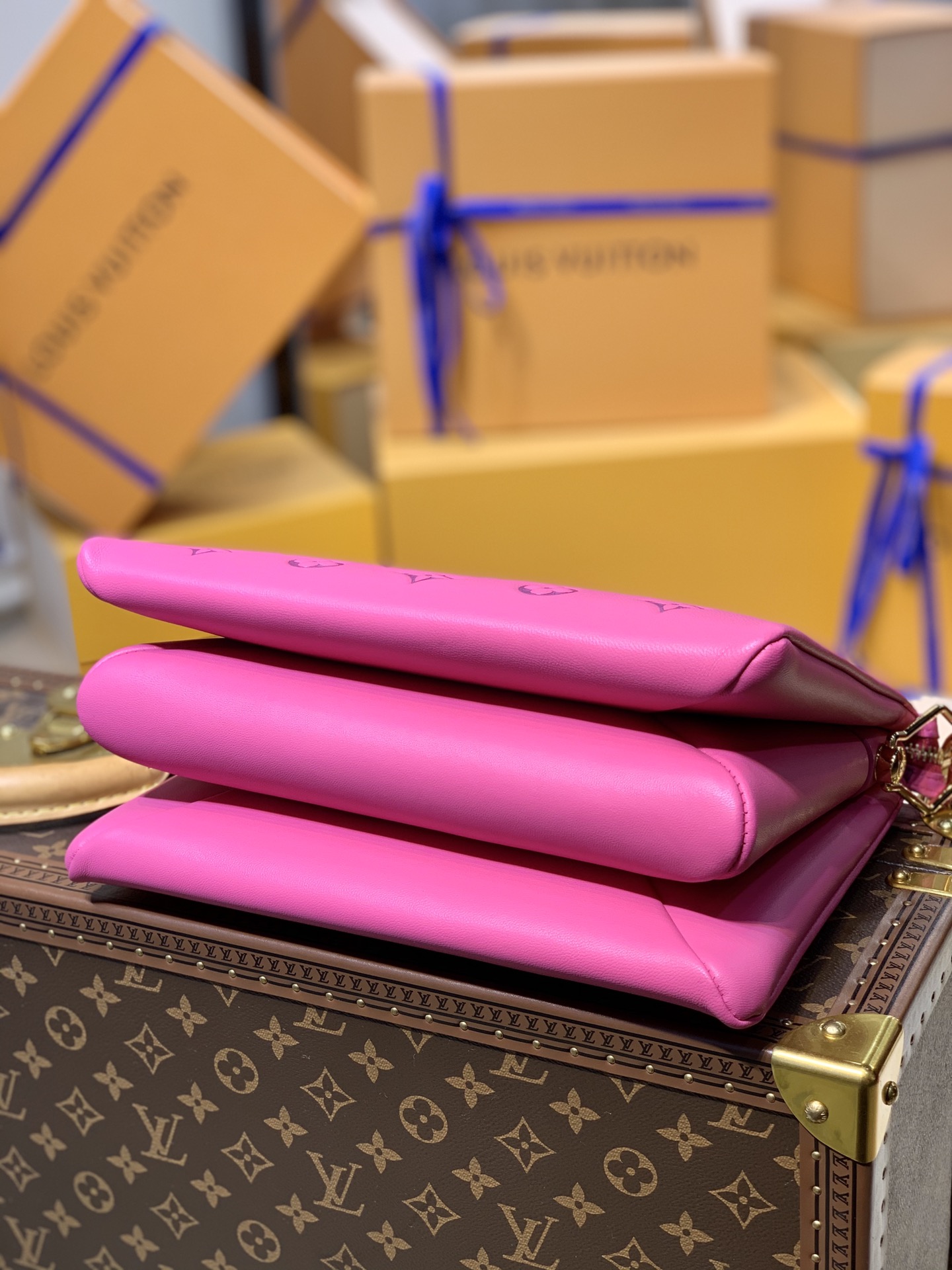 l**is V*t*n coussin handbags-26*20*12cm