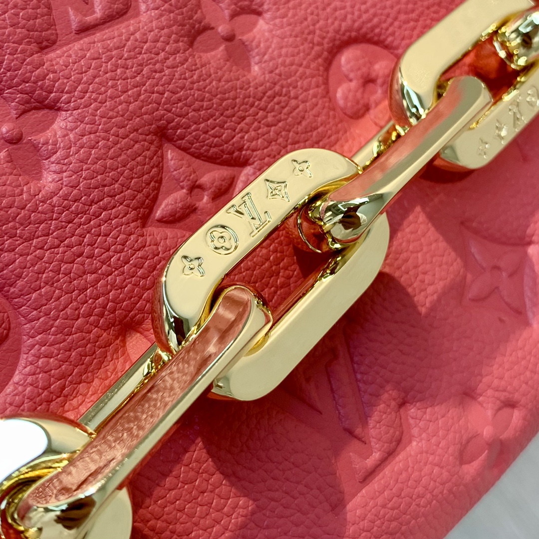 l**is V*t*n coussin bb bag-21*16*7 cm