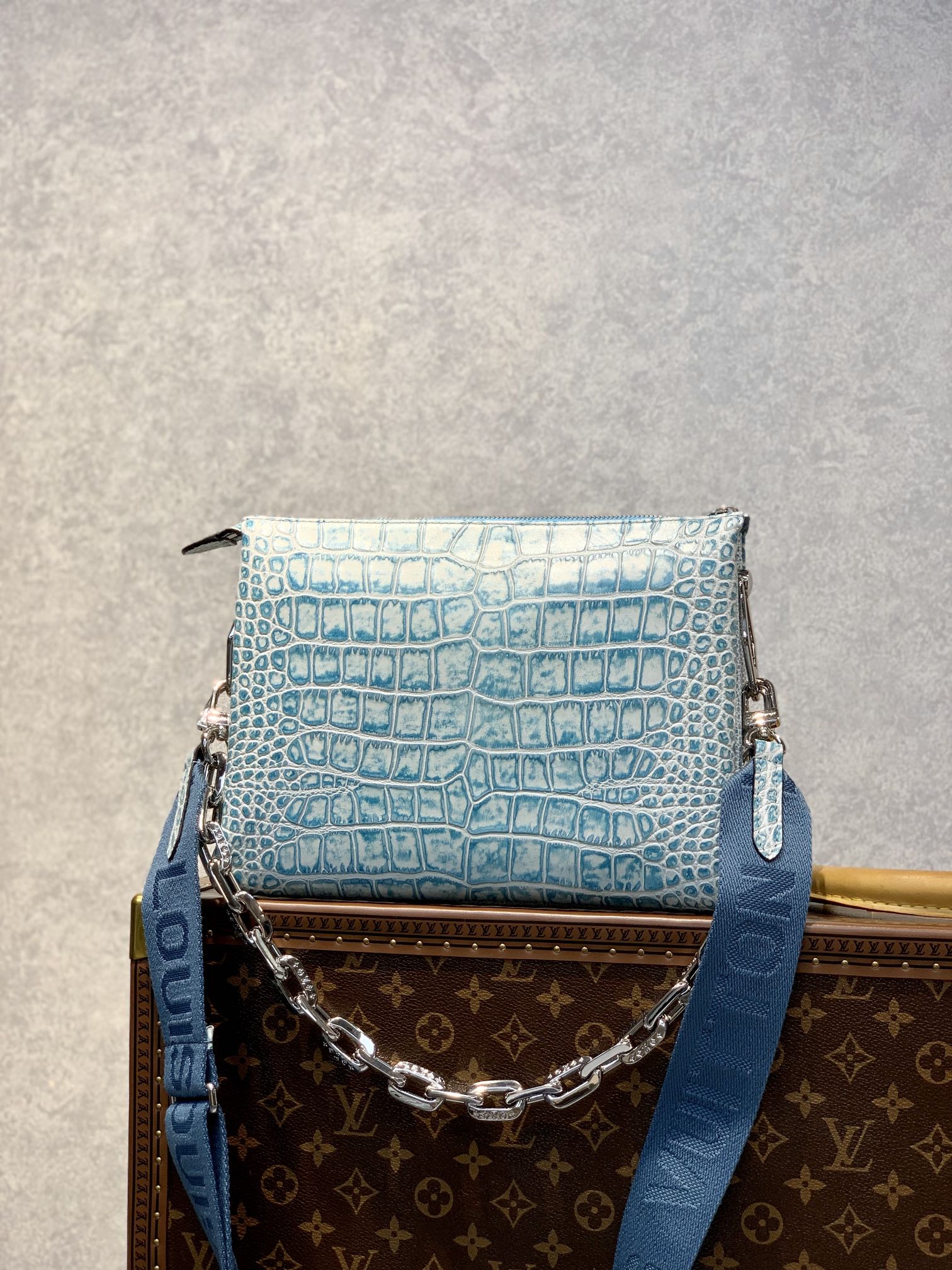 l**is V*t*n coussin handbags-26*20*12cm