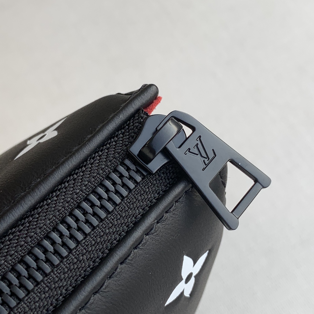 l**is V*t*n coussin handbags-26*20*12cm